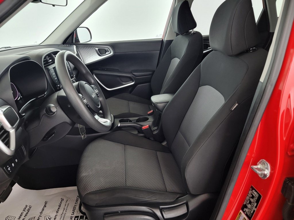 Used 2023 Kia Soul LX FWD image 14