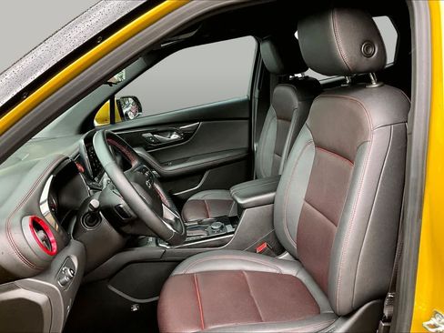 Used 2023 Chevrolet Blazer RS w/ Driver Confidence II Package FWD image 8