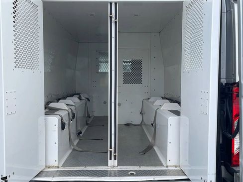 Used 2017 Ford Transit 350 Medium Roof w/Sliding Side Doo image 18