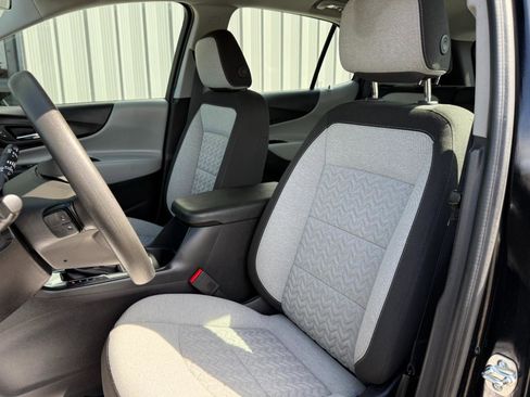 Used 2024 Chevrolet Equinox LS FWD image 12