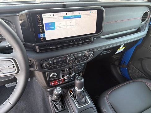 New 2026 Jeep Gladiator Rubicon image 32