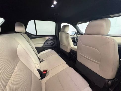 Used 2023 Chevrolet Traverse LS w/ Safety Package image 8