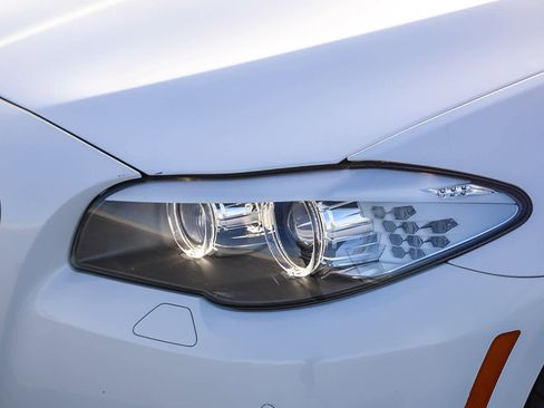 Used 2011 BMW 550i 550i image 8