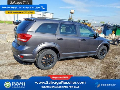 Used 2019 Dodge Journey SE w/ Blacktop Package FWD image 4