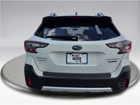 Certified 2022 Subaru Outback Touring AWD/4WD image 15