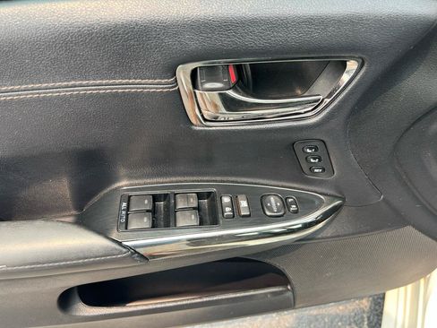 Used 2014 Toyota Avalon Limited FWD image 17