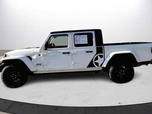Certified 2022 Jeep Gladiator Sport image 5