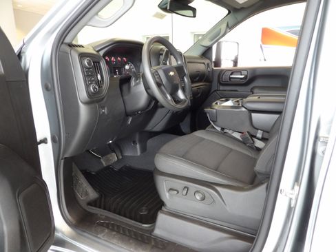 Used 2024 Chevrolet Silverado 2500 Custom w/ Custom Value Package AWD/4WD image 10