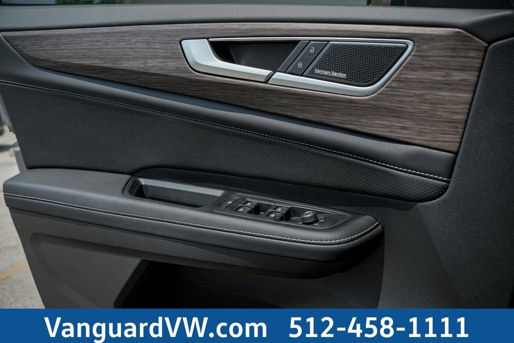 New 2025 Volkswagen Atlas SEL Premium R-Line AWD/4WD image 16