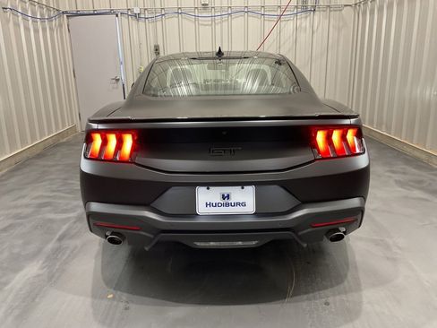 Used 2025 Ford Mustang GT Premium image 22