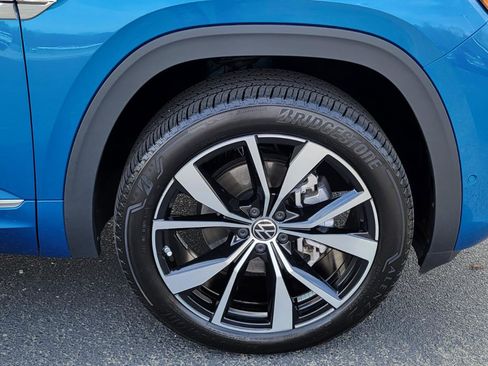 Certified 2025 Volkswagen Atlas Cross Sport SEL Premium R-Line image 15