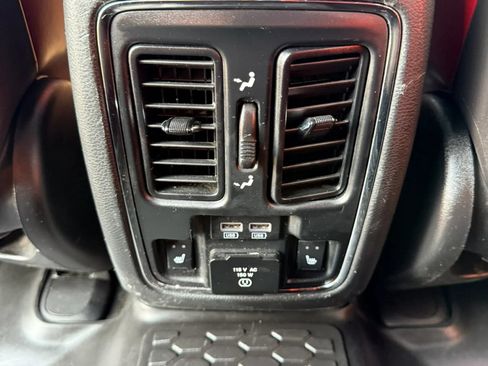 Used 2015 Dodge Durango R/T w/ Technology Group AWD/4WD image 21