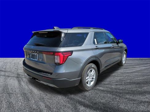 New 2026 Ford Explorer Active w/ Active Comfort Package image 4