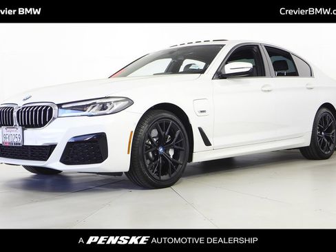 Used 2023 BMW 530e w/ M Sport Package RWD image 1