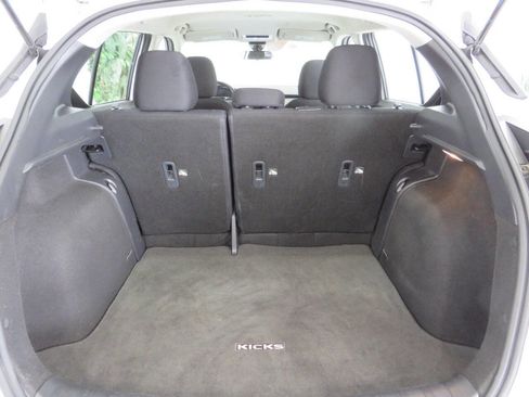 Used 2023 Nissan Kicks S image 13