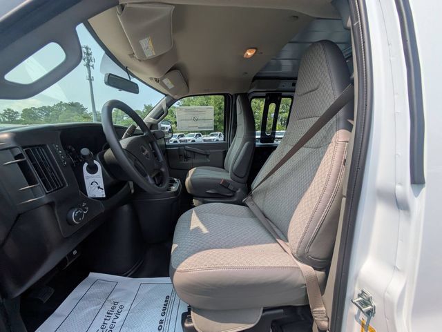 New 2026 GMC Savana 2500 w/ Chrome Appearance Package RWD image 21