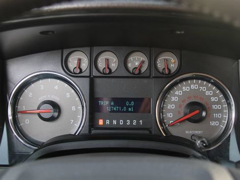 Used 2010 Ford F150 XLT AWD/4WD image 17
