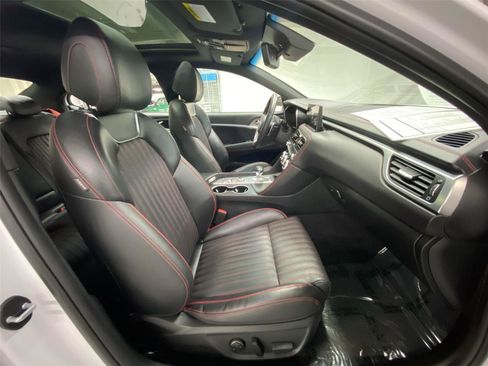 Used 2022 Genesis G70 3.3T w/ Sport Advanced Package image 30
