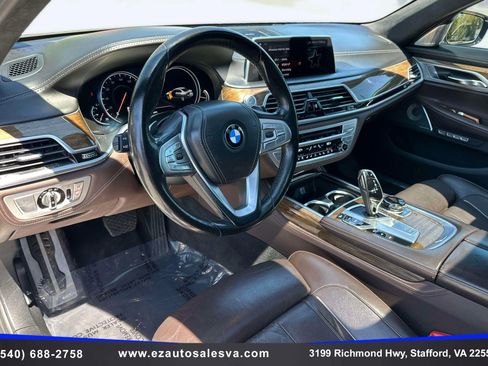 Used 2018 BMW 750i xDrive AWD/4WD image 14