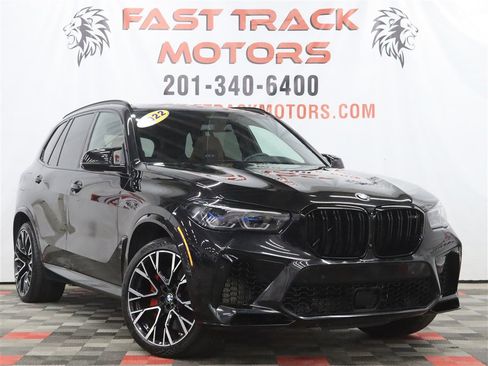 Used 2022 BMW X5 M w/ Competition Package 2 AWD/4WD image 3