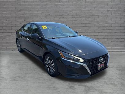 Used 2023 Nissan Altima 2.5 SV
