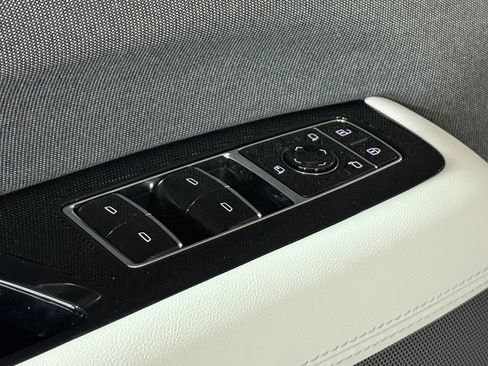 New 2026 Cadillac Escalade IQ Luxury 1 w/ LPO, Floor Liner Package image 20