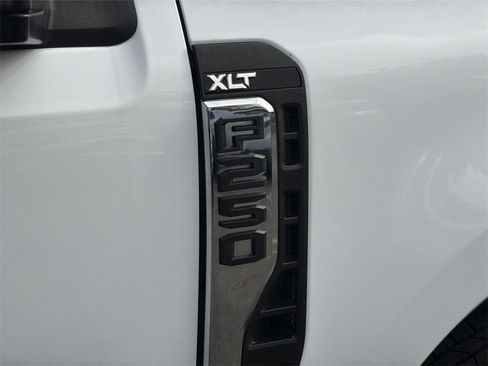 Used 2024 Ford F250 XLT image 26