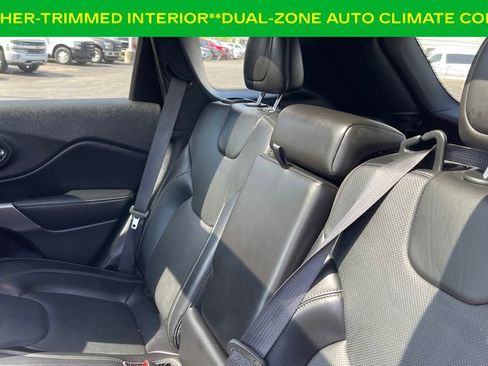 Used 2021 Jeep Cherokee Limited AWD/4WD image 12
