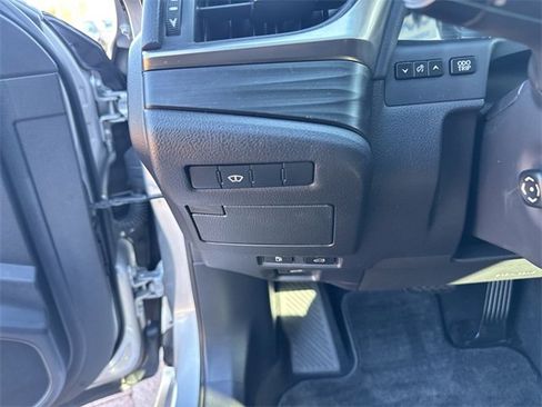 Used 2019 Lexus ES 350 image 12