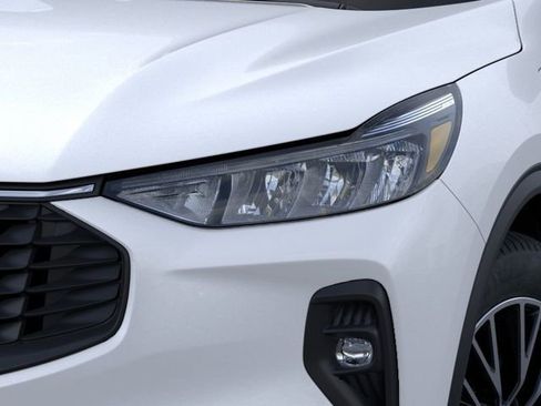 New 2024 Ford Escape SE image 18