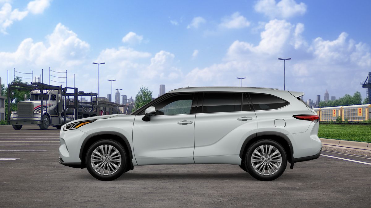 New 2026 Toyota Highlander Platinum AWD/4WD image 6