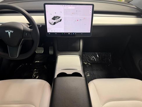 Used 2021 Tesla Model Y Performance AWD/4WD image 34