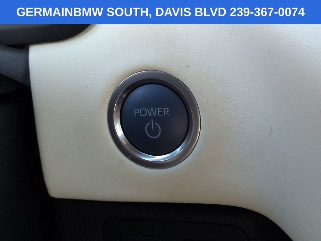 Used 2022 Toyota Tundra Capstone AWD/4WD image 32