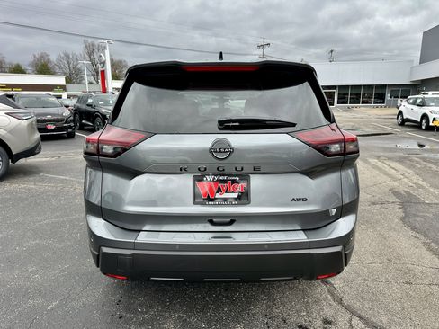 New 2026 Nissan Rogue SV AWD/4WD image 5