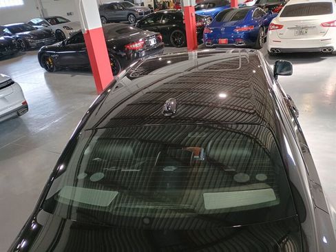 Used 2010 Rolls-Royce Ghost RWD image 12
