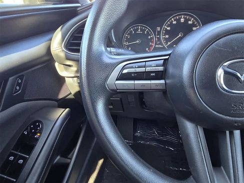 Used 2021 MAZDA MAZDA3 s image 19