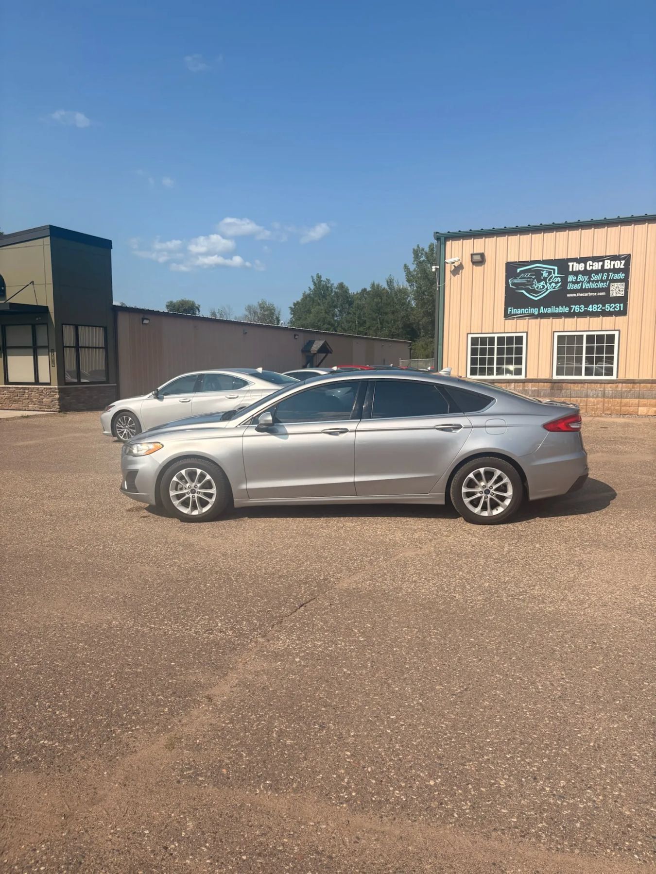 Used 2020 Ford Fusion SE FWD image 7