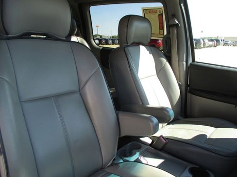 Used 2007 Buick Terraza CXL w/ Driver Confidence Package image 29