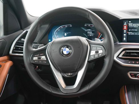 Used 2022 BMW X5 xDrive40i AWD/4WD image 18