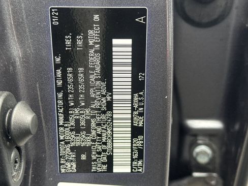 Used 2021 Toyota Highlander LE AWD/4WD image 54
