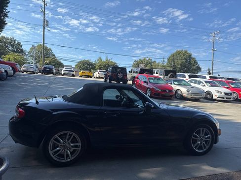 Used 2014 MAZDA MX-5 Miata Sport RWD image 7