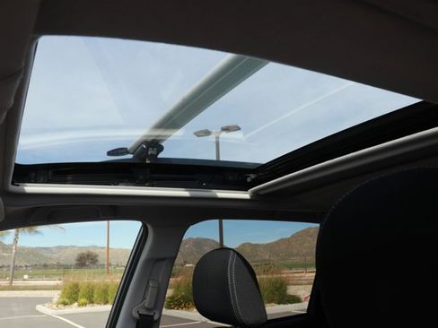 Used 2015 Subaru Forester 2.5i Premium image 27