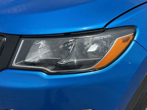 Used 2020 Jeep Compass Latitude FWD image 12