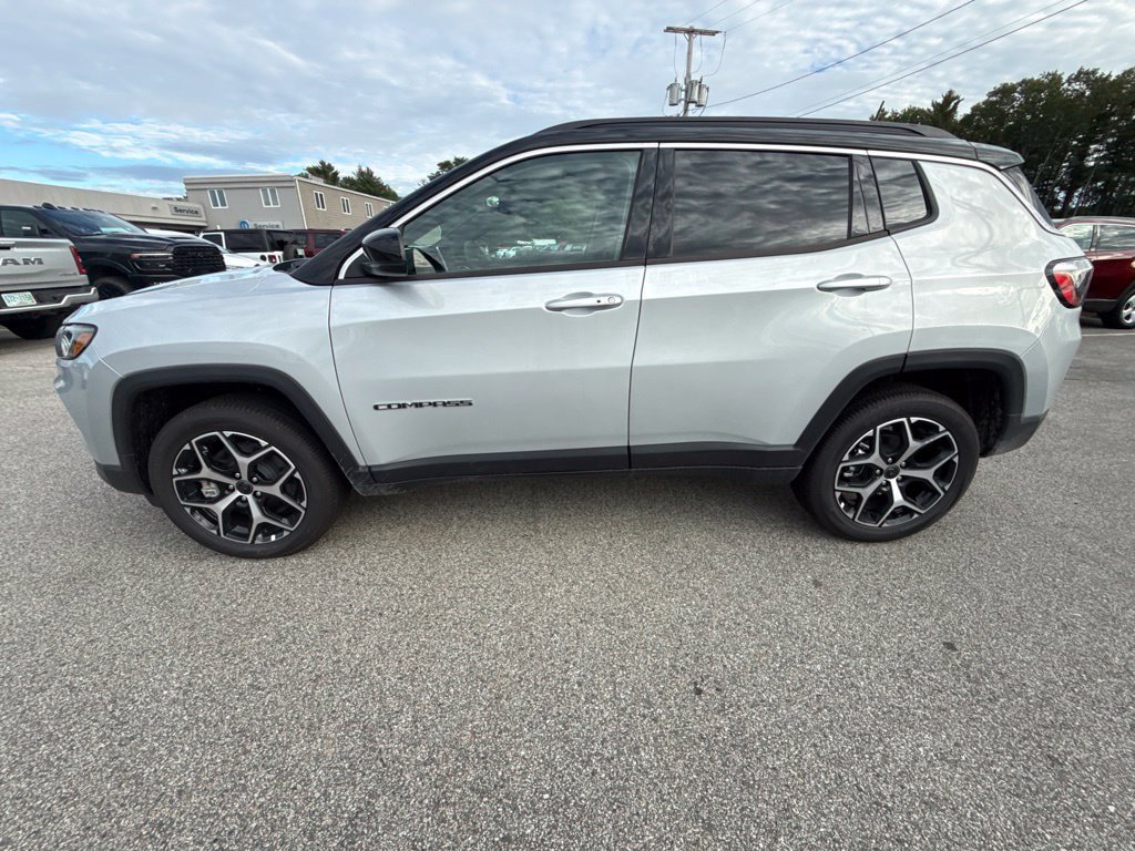 New 2026 Jeep Compass Limited AWD/4WD image 2