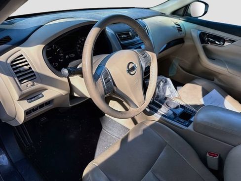 Used 2015 Nissan Altima 2.5 SL FWD image 13