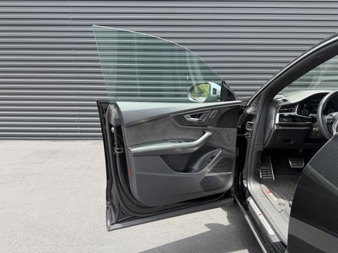 Used 2022 Audi SQ8 Prestige AWD/4WD image 22