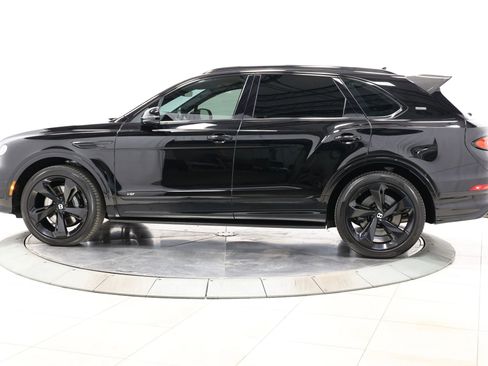 Used 2021 Bentley Bentayga w/ First Edition Specification AWD/4WD image 8