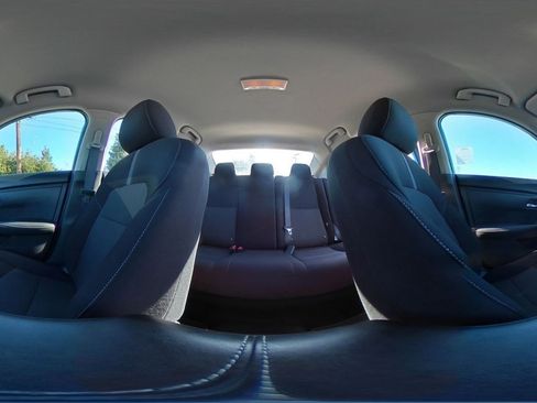 Used 2025 Nissan Sentra SV image 40