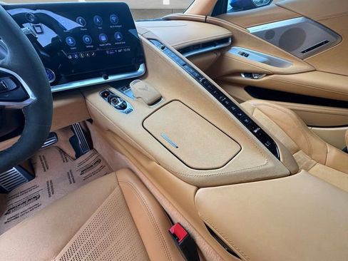 Used 2021 Chevrolet Corvette Stingray Premium Conv w/ 3LT image 3