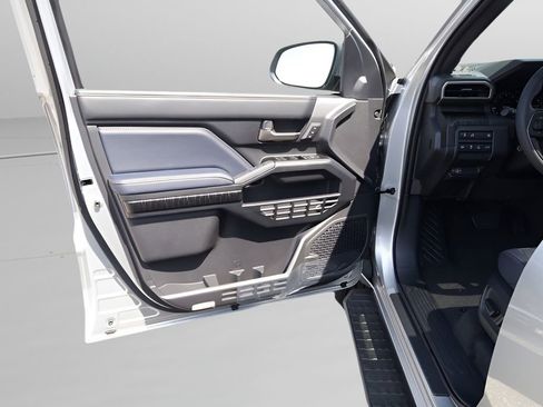 New 2026 Toyota 4Runner 4WD image 7